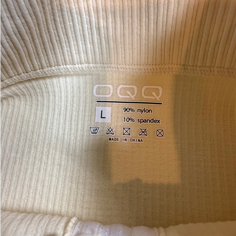 OQQ Womens Ribbed Long Sleeve Bodysuit Cream Quarter Zip Mock Neck Large - Picture 2 of 2